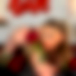 Laura ๐ฅบ photo