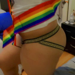 OnlyFans Model Alexa, Houston: Unveiling a Rainbow Spectacle of Elegance and Sensuality