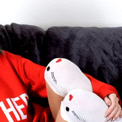 Model pose in living room