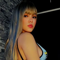 OnlyFans Model Akira