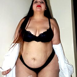 OnlyFans Model in Lingerie