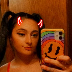 OnlyFans Model Kelly Dore Posing in Bathroom Mirror