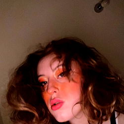 Ava Walker's Vibrant and Fashionable Look