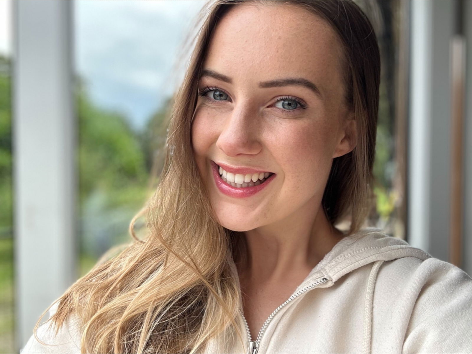 Charlotte Lily: The Top-tier Sensation on OnlyFans