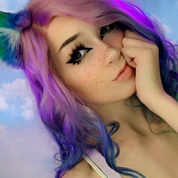 Hylia Love - OnlyFans Model