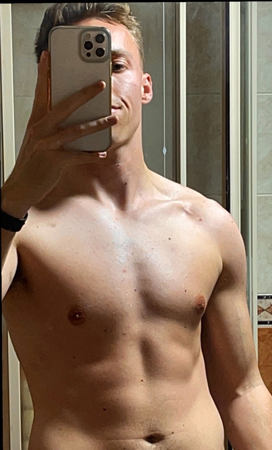 NotYourAverageBrit photo