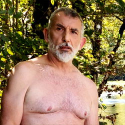 Italian Photographer Captures Beautiful Scenery in Outdoor Setting