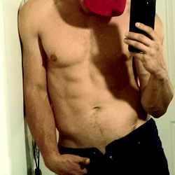 OnlyFans Model Saul, Shirtless in His Arizona Home