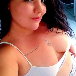 Dayane L Model Photo