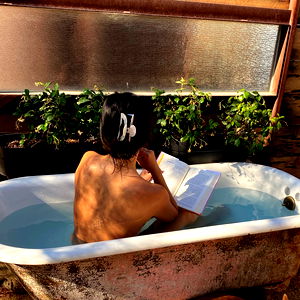 Luna Li โก photo