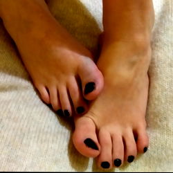 Foot Fetish: Toes and Polish, Angel Shows Off