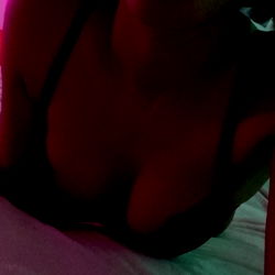 Bunnii FREE - OnlyFans Model