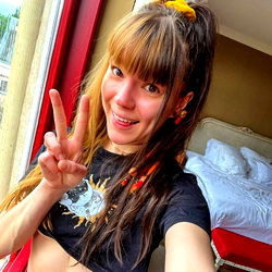 AnneEden - Model & Content Creator