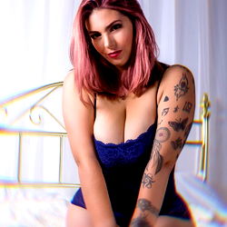 Ak model, OnlyFans, UK