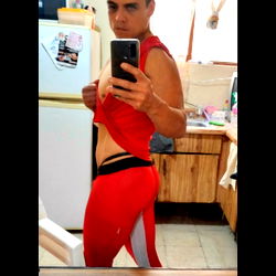 Fitness Enthusiast Axell Leonardo Capturing His Progress