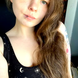 Stylish OnlyFans Model Kim Ky