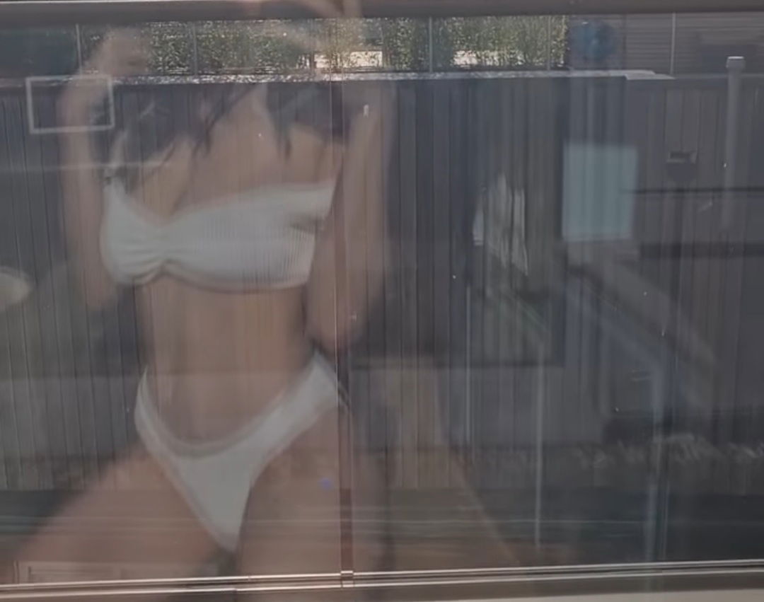 Danielle Sharp photo