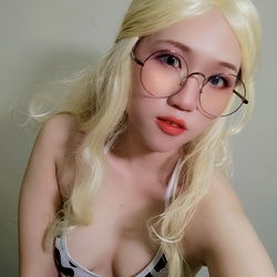 Onlyfans Dwin Model Stunning in White Bikini