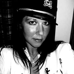 Erotic Fashion Model Erryn, Minnesota, Pose with Anchor