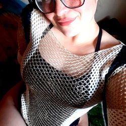 Flor 🌷, a Model from Argentina