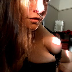 Luscious Lani - A Hand in Your Pants, a Warm Glow in Your Heart ❤️