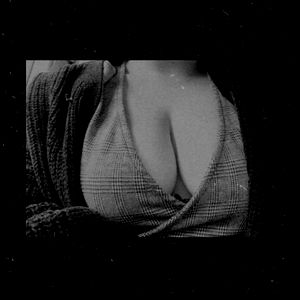 Alluring Fatale photo