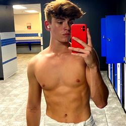 Onlyfans Model Tony Castelli Shares Fitness Journey