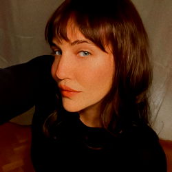 Ann, Finnish Model, Poses for Selfie