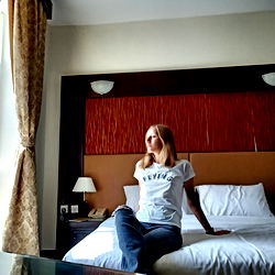 Model Photo: Alexandra Ritto