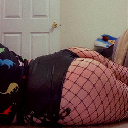 Allykat2k01 on OnlyFans