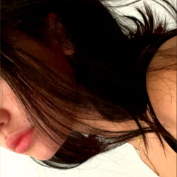 OnlyFans Model Ophelia Rose's Latest Post: A Pensive Moment