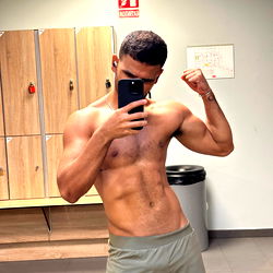 Rio de Janeiro Model in Gym Shoot