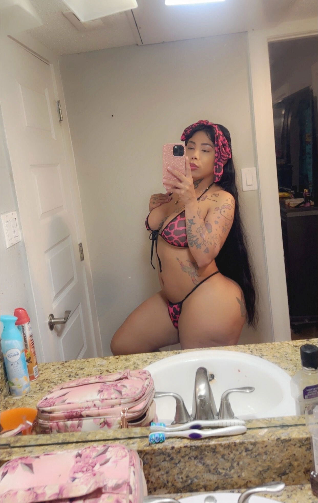 Aliszon Gomez official photo