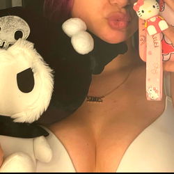 OnlyFans Model Ada Aruna Showcasing Personal Items