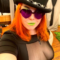 Val Vacious: A Burlesque Performance