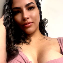 Adeline, OnlyFans Model