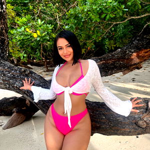 Bootylicious Babe ๐ photo