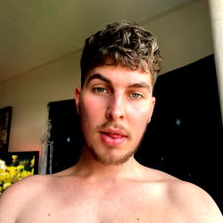 Adam XTRA - OnlyFans Model Sharing Fitness Routine