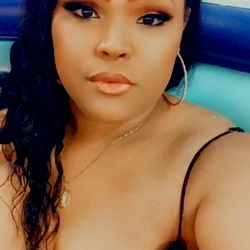 OnlyFans Model Nina Summers - 18+ - Californian