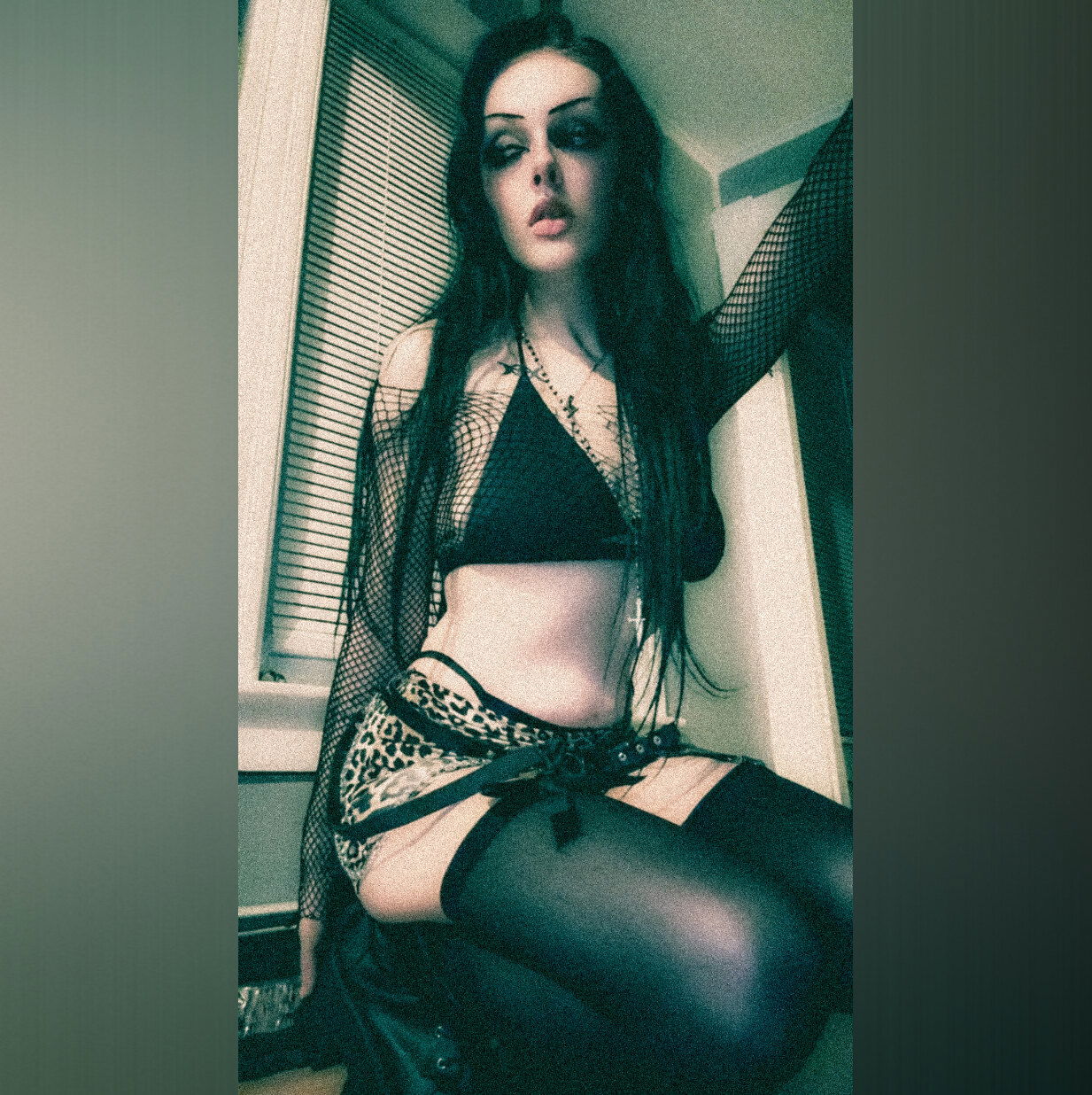 𝓗𝓪𝔃𝓮𝓵 𝓣𝓱𝓸𝓻𝓷 𓆩♱𓆪 photo