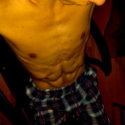 Aquiles Vinalay, Shirtless