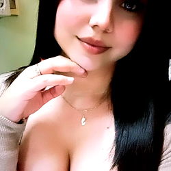 Ross 🌹, Model from Paraguay