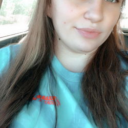 Sarah - Onlyfans Model in Action