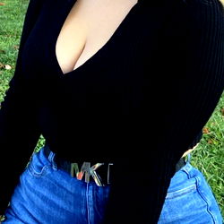 Amanda Gonzalez photo