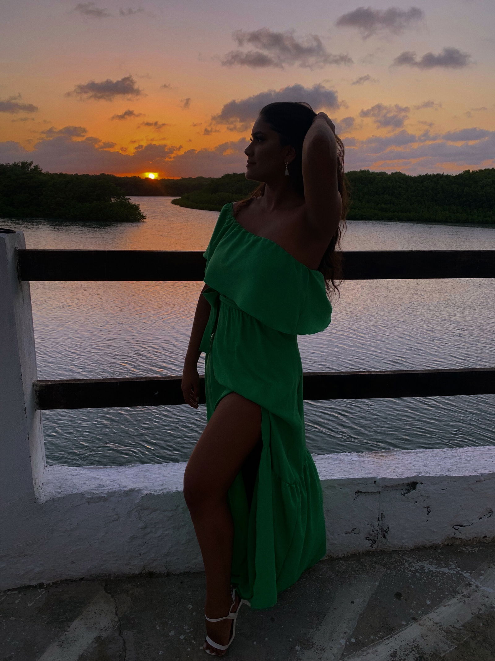 Andreza Oliveira photo