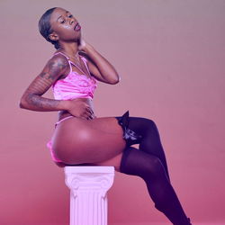 Accidentaltiktokaddict - Adult Model