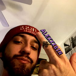 ALEXXX8IN🇵🇷 photo