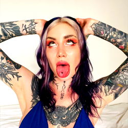 Lea Sky: Vibrant Tattooed Model