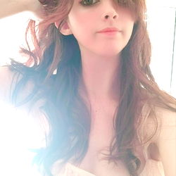 Onlyfans Model AKA LI in Long Hair