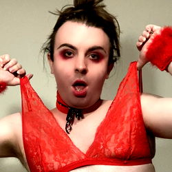 Dallas Model Photoshoot: Aunt-Man's Playful Burlesque Look